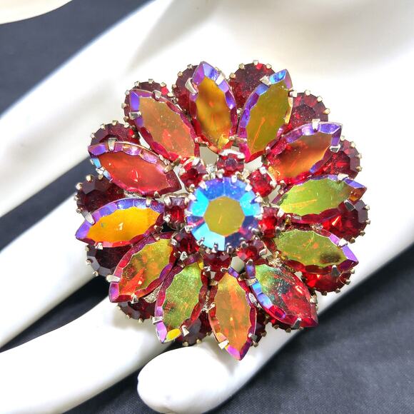 Vintage Red Rhinestone Floral Brooch, Aurora Borealis, 1960s, 1 7/8 Inches - Picture 8 of 15